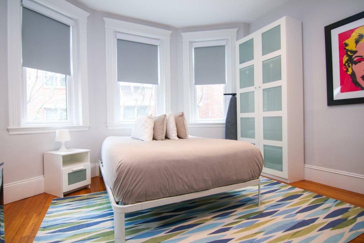 A Stylish Stay W/ A Queen Bed, Heated Floors.. #34 Brookline Extérieur photo